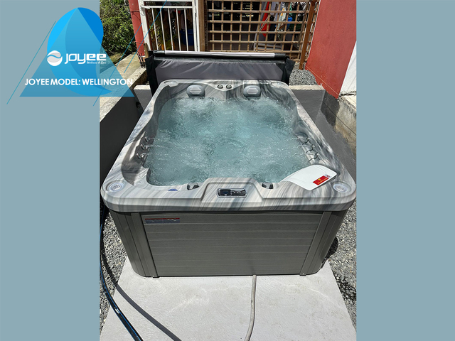 Small 2 3 persons spa hot tub outdoor