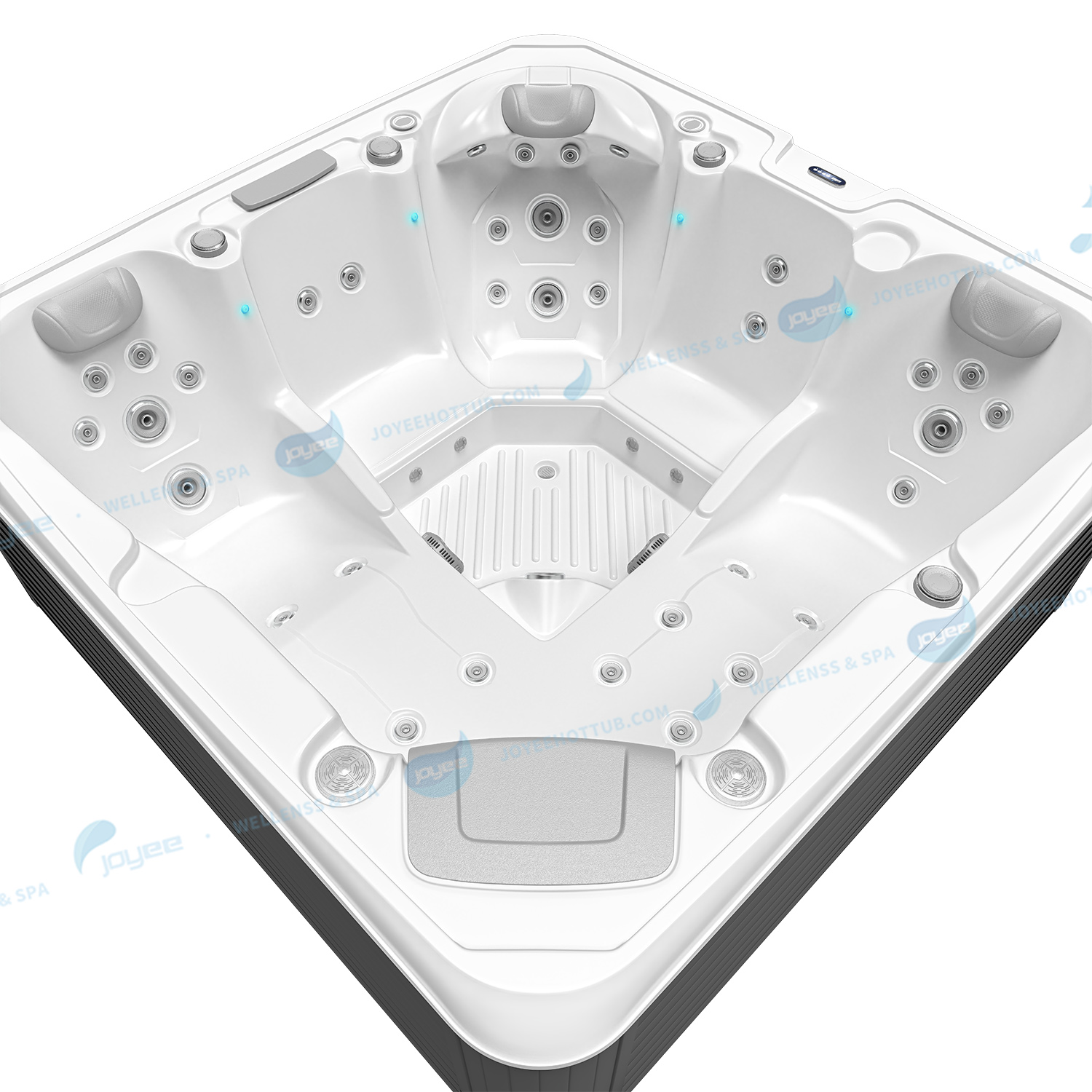 hot tub wtih jets