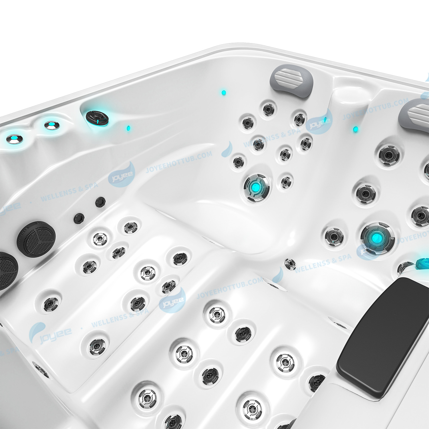 balboa jacuzzi with loungers